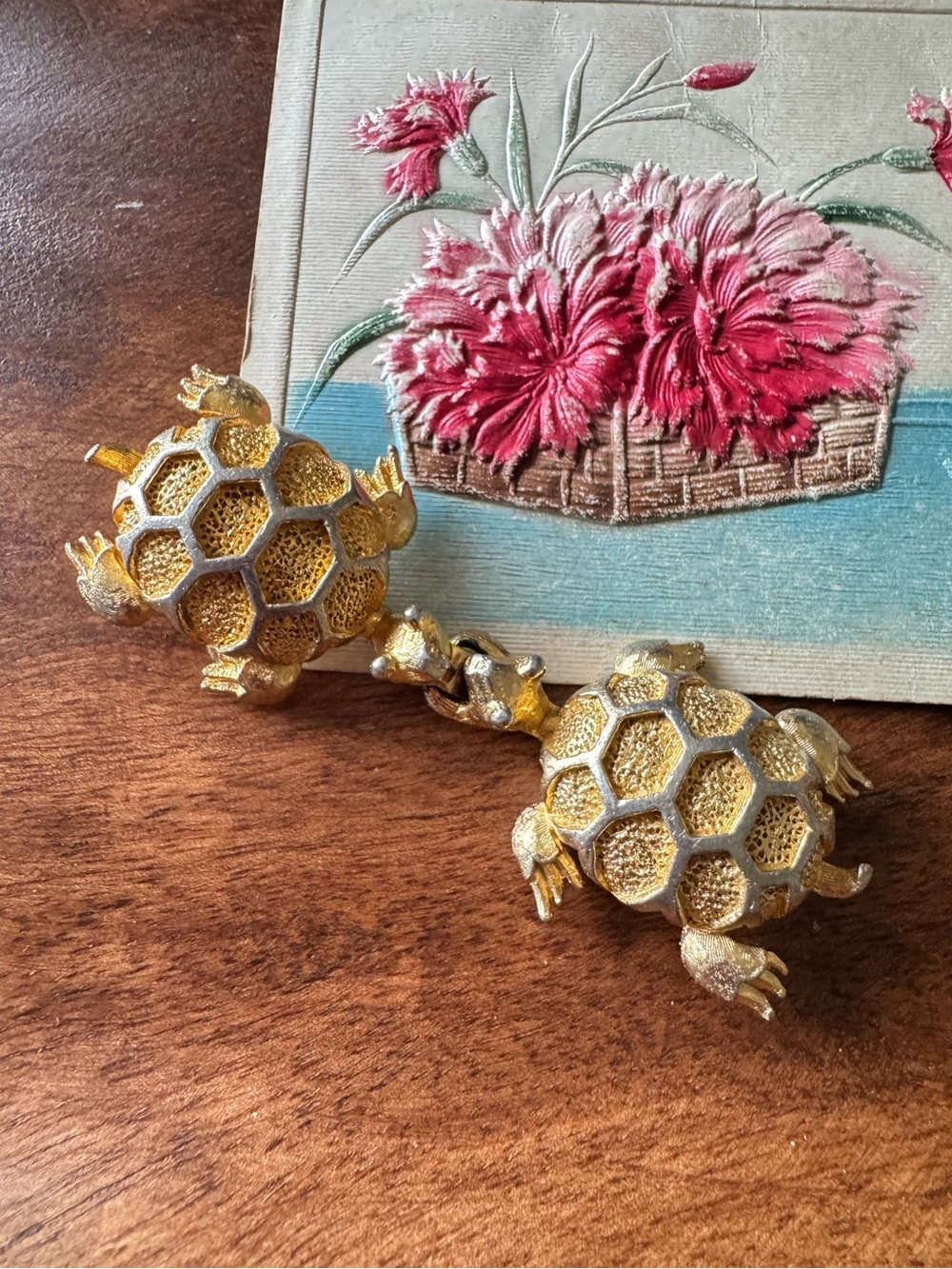 1975 Two Turtles Mimi Di N Interlocking Vintage Gold Tone Belt Buckle Pair